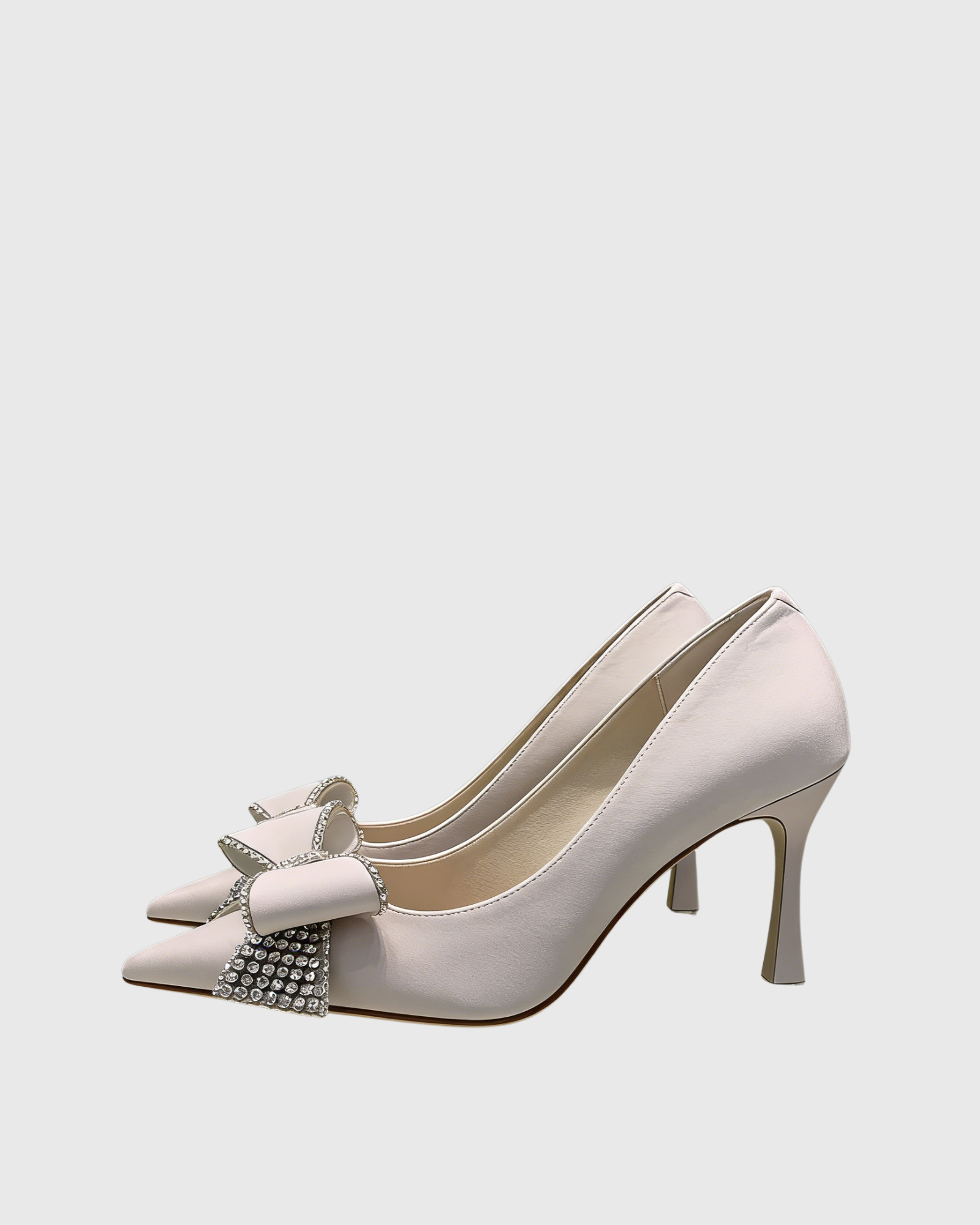 Kia Rhinestone Bow Pumps In White