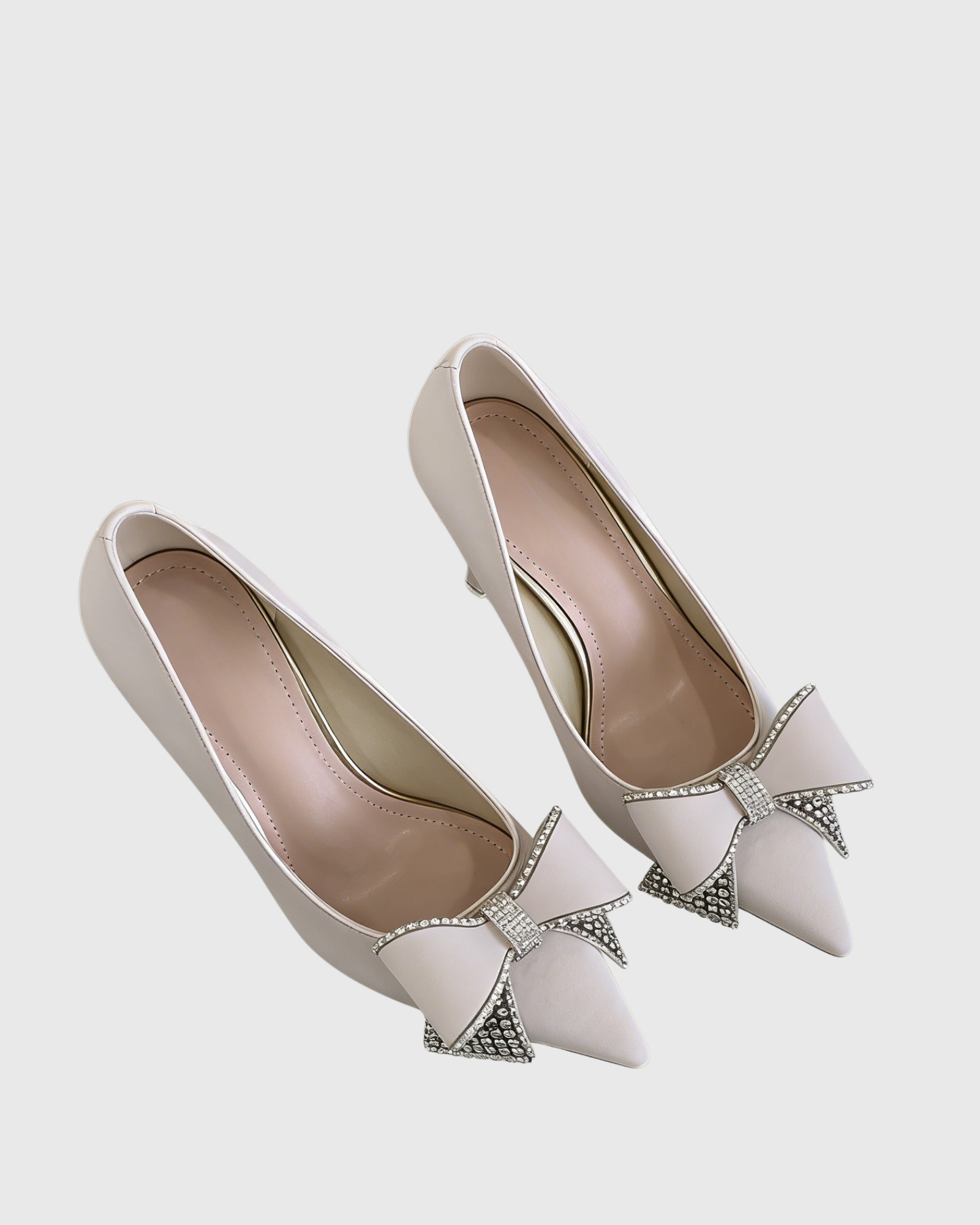 Kia Rhinestone Bow Pumps In White