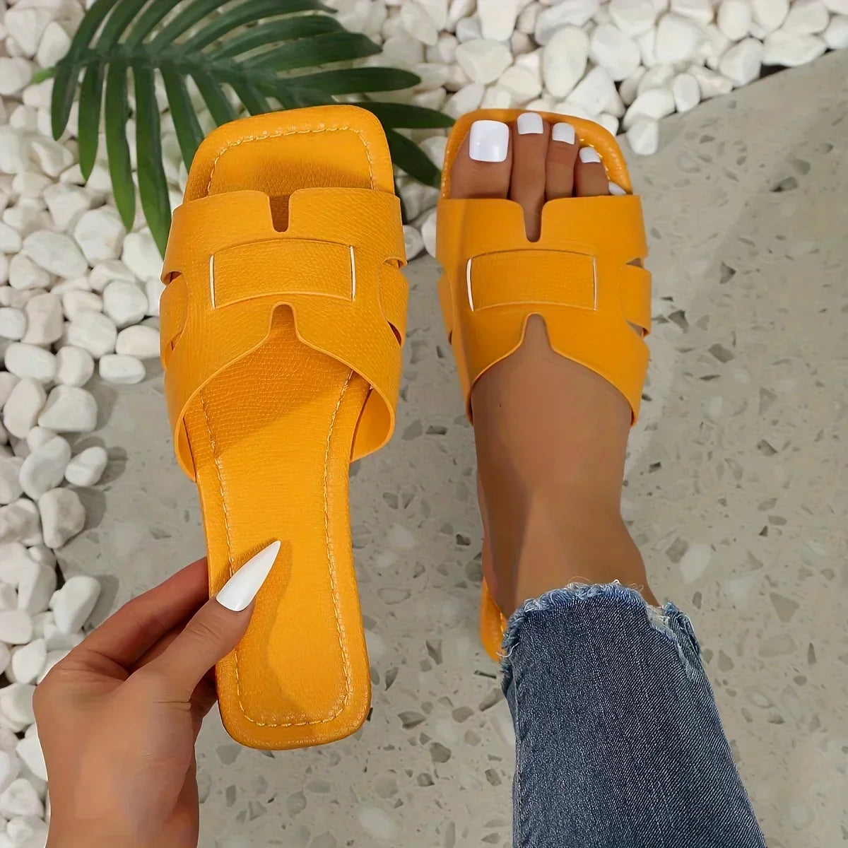 Valencia - Slides Sandals