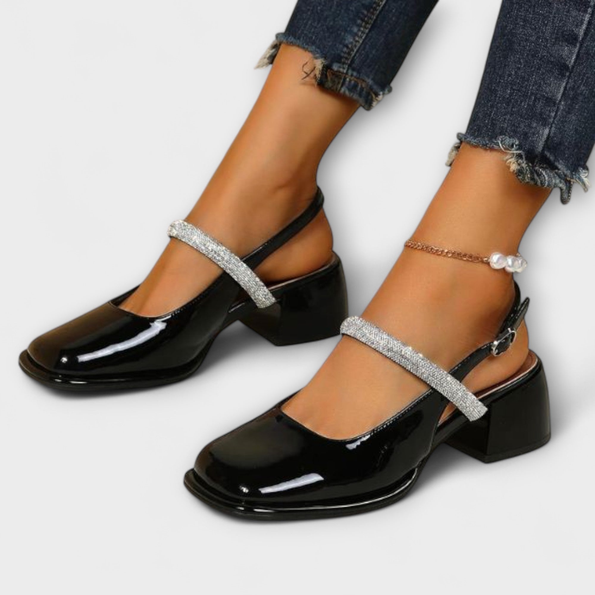 Benisse - Stylish Sandals