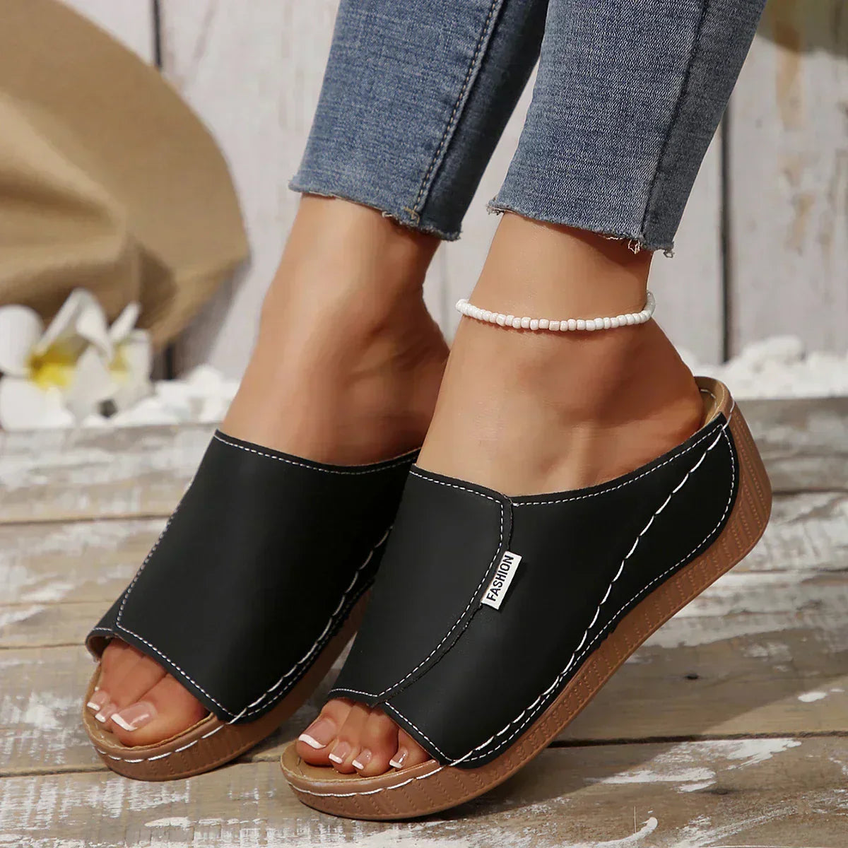 Ella - Slip-On Sandals