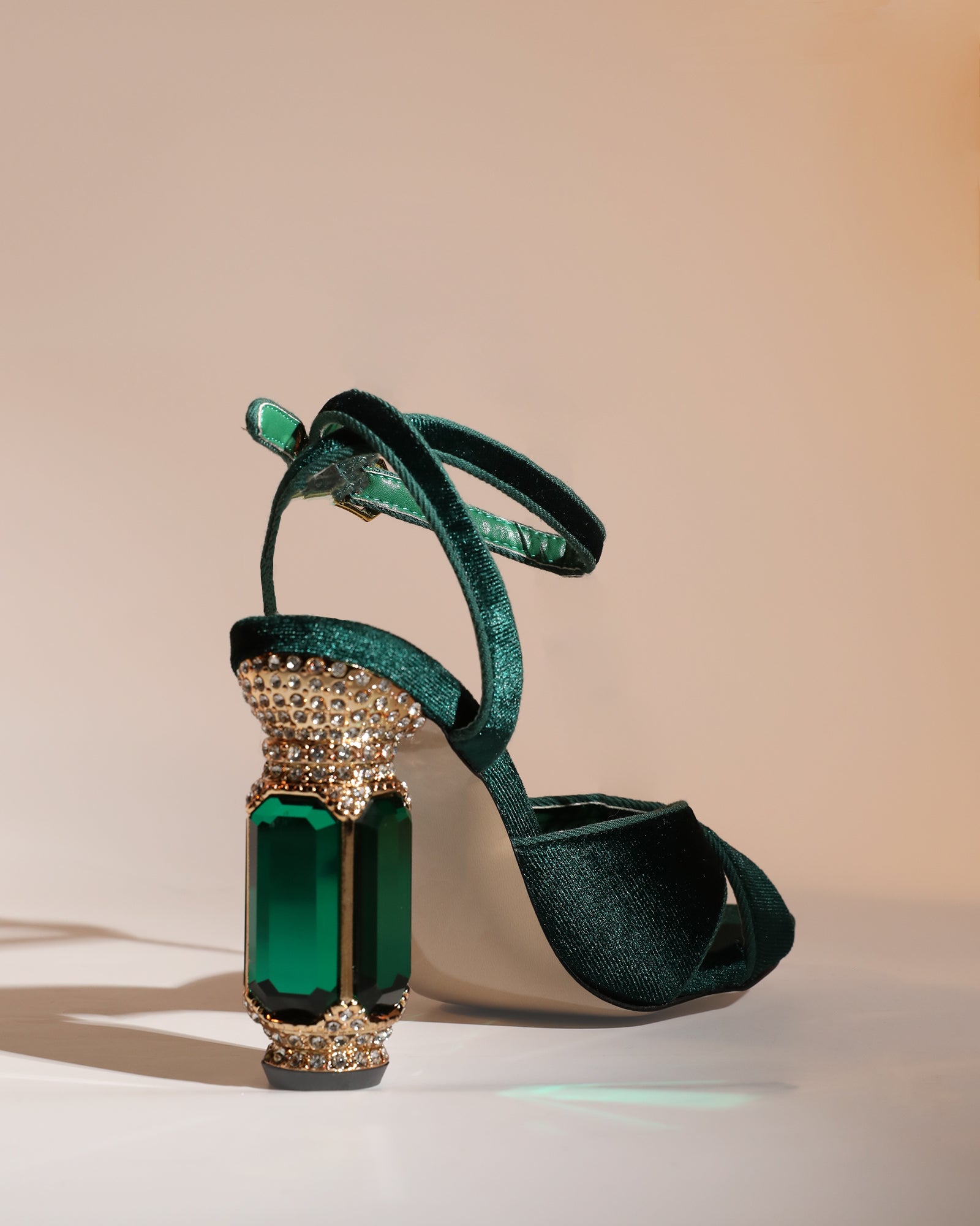 Blythe Velvet Vintage Sandals In Green