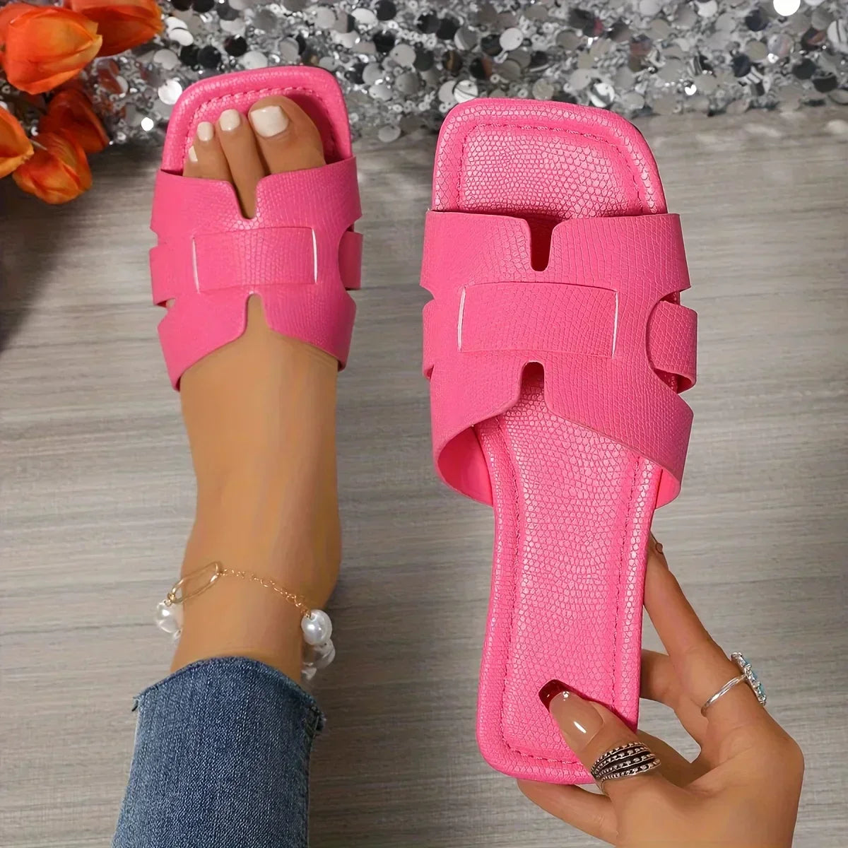 Valencia - Slides Sandals