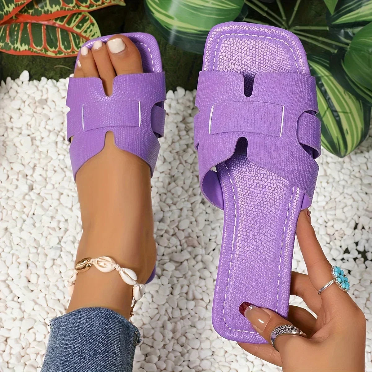 Valencia - Slides Sandals