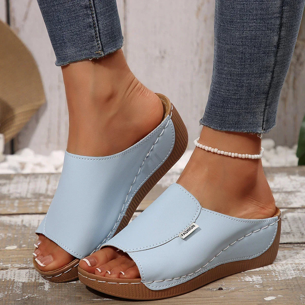 Ella - Slip-On Sandals
